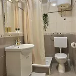 Apartamento & Joy Of Life In Makarska