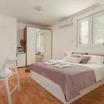 Appartement & Joy Of Life In