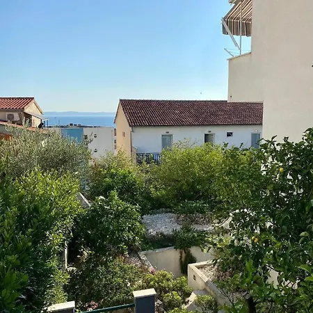 & Joy Of Life In Apartment Makarska