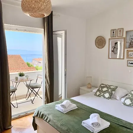 & Joy Of Life In Apartment Makarska
