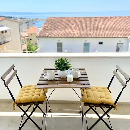 & Joy Of Life In Makarská