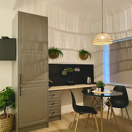 Apartman & Joy Of Life In *
