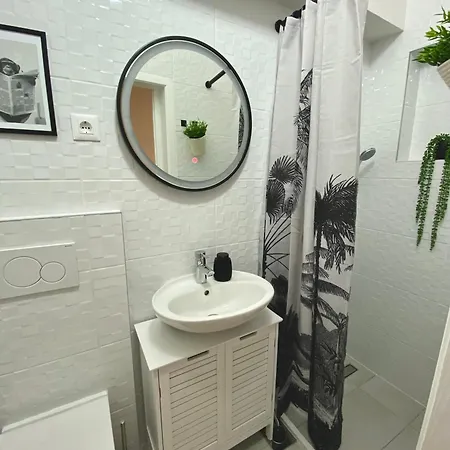 & Joy Of Life In Apartman *