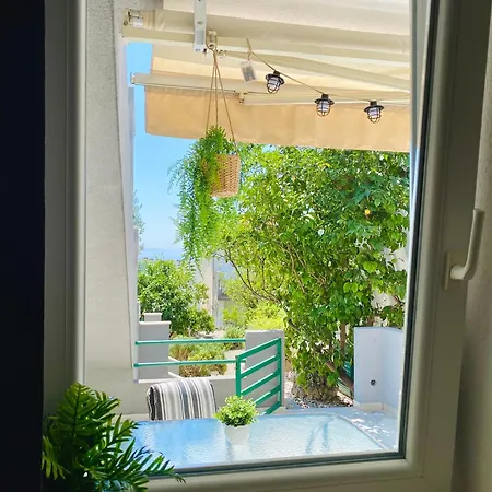 Apartman & Joy Of Life In