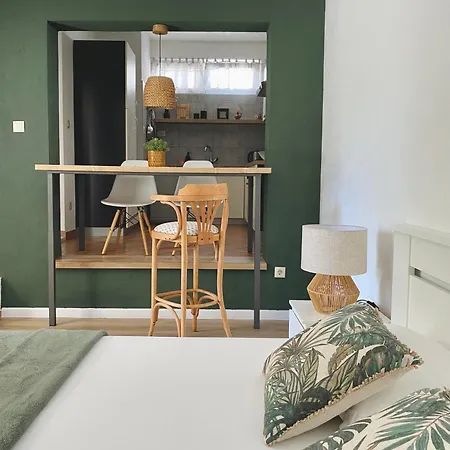 & Joy Of Life In Apartman