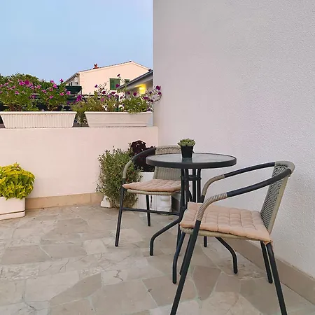 & Joy Of Life In Apartment Makarska