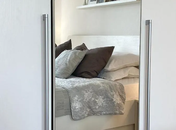 & Joy Of Life In Apartman