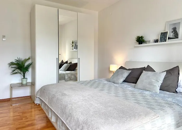 & Joy Of Life In * Makarska