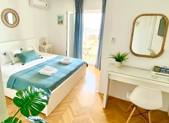 Apartman & Joy Of Life In